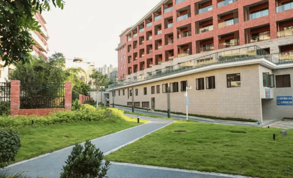 2026广州越秀区养老怎么选？麓湖壹号颐养中心收费+位置全揭秘!(图6)